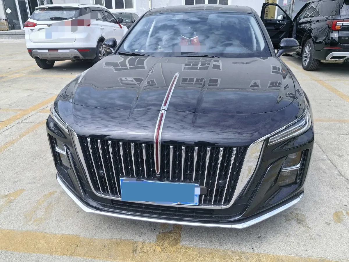 2024 HongQi H5 2.0T 224HP L4 8AT,autocango,china used car exporter,china ev exporter,chinese used car exporter,chinese used ev exporter