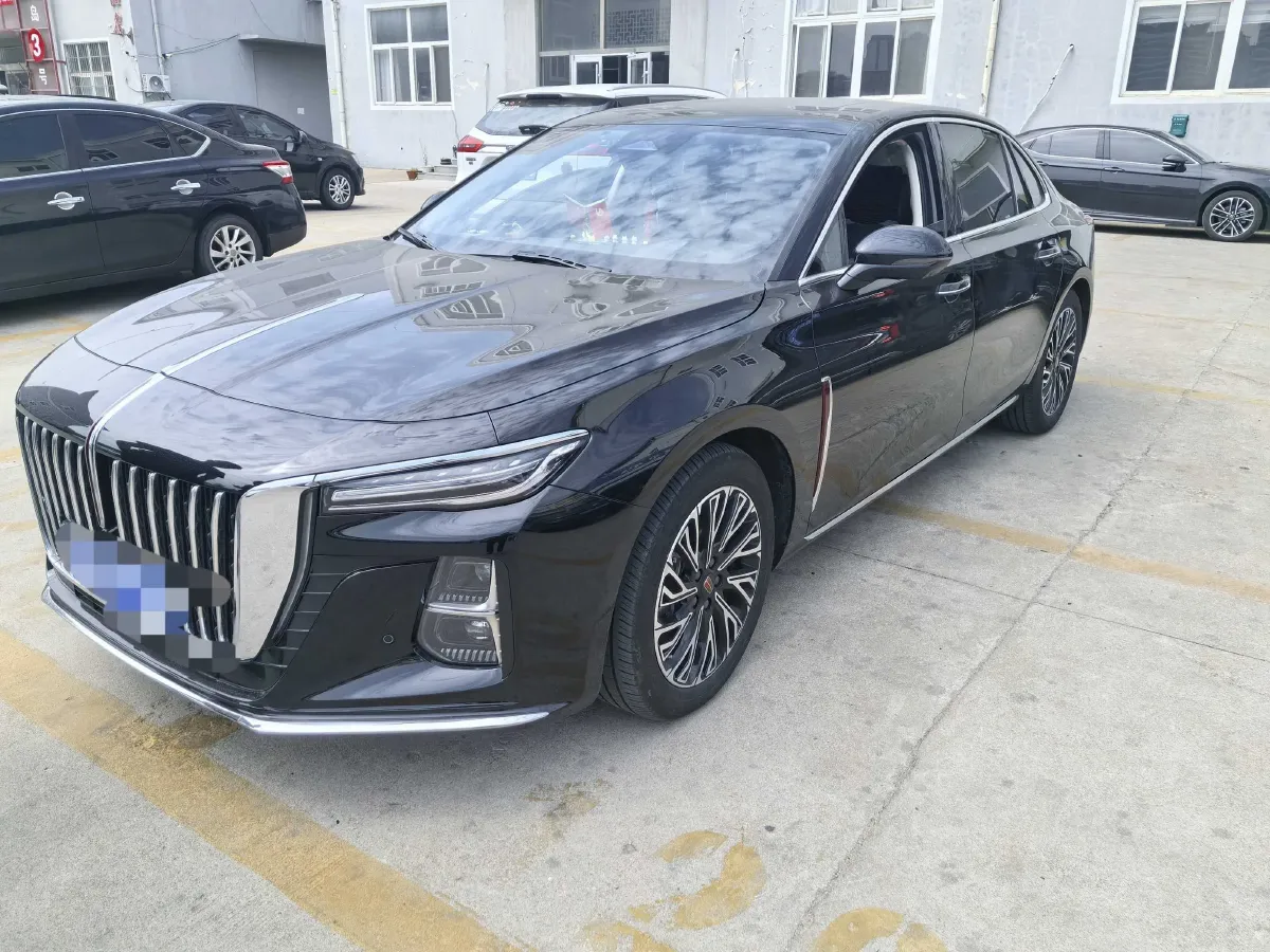 2024 HongQi H5 2.0T 224HP L4 8AT,autocango,china used car exporter,china ev exporter,chinese used car exporter,chinese used ev exporter