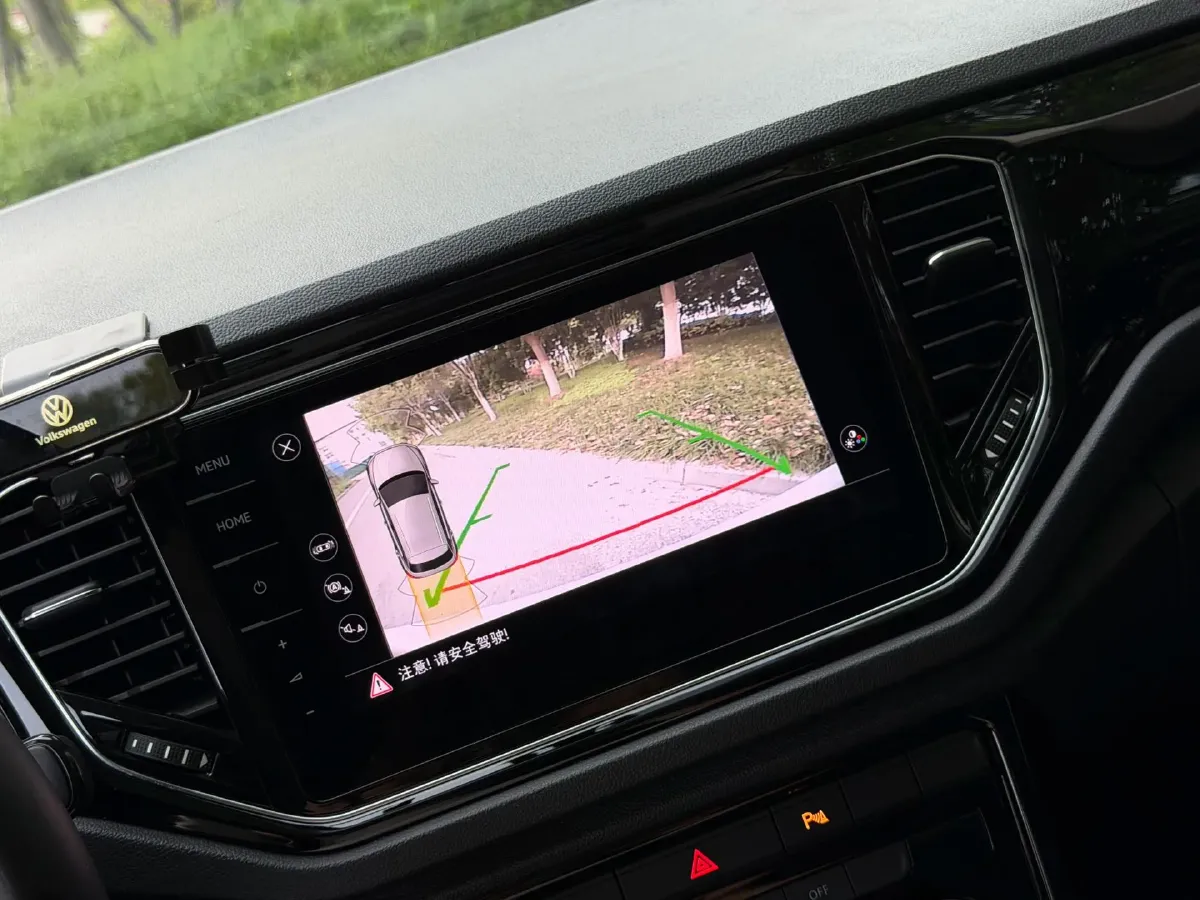 2022 Volkswagen T-Roc 1.4T 150HP L4 7DCT,autocango,china used car exporter,china ev exporter,chinese used car exporter,chinese used ev exporter