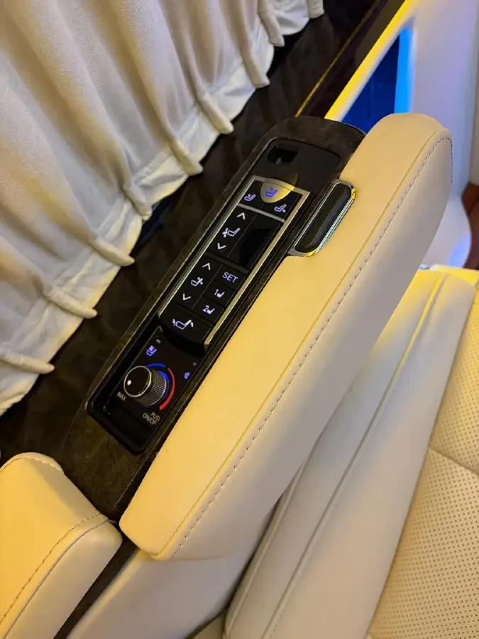 2014 GMC SAVANA 5.3L 314HP V8 4AT,autocango,china used car exporter,china ev exporter,chinese used car exporter,chinese used ev exporter