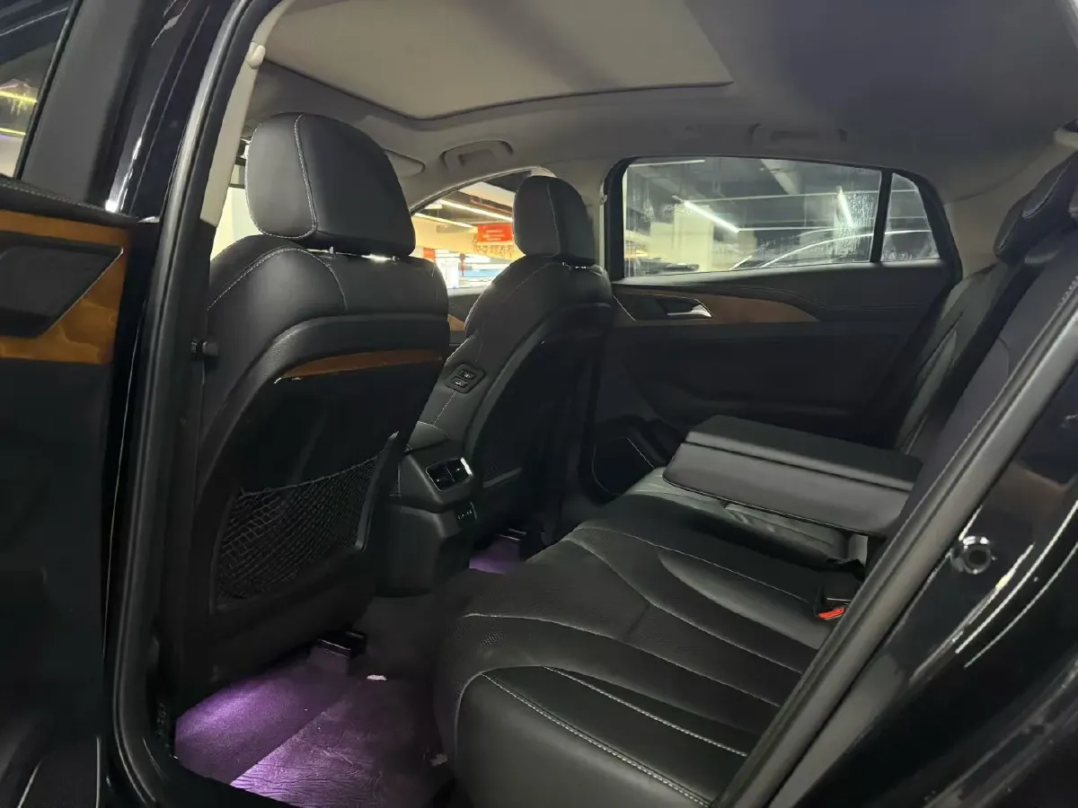 2019 HongQi H5 1.8T 180HP L4 6AT,autocango,china used car exporter,china ev exporter,chinese used car exporter,chinese used ev exporter