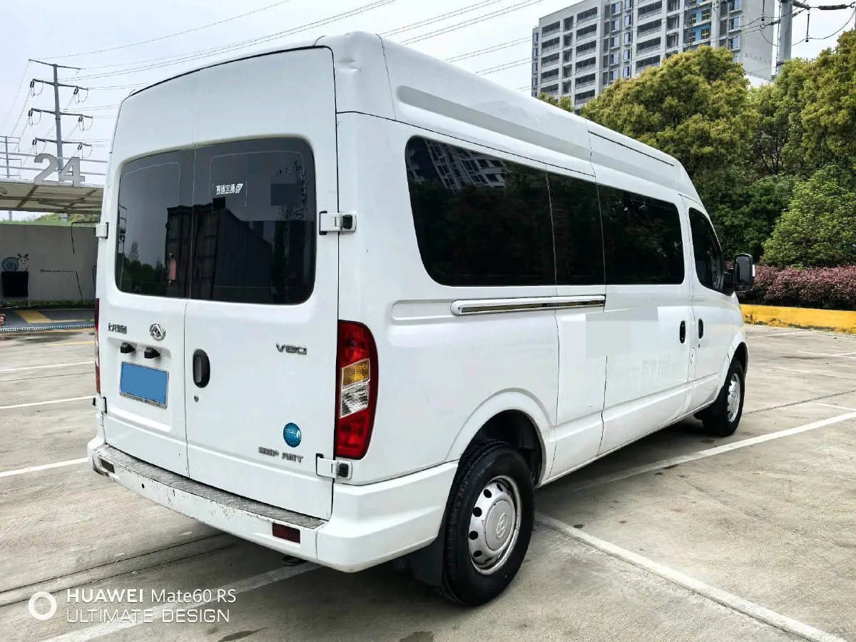 2021 MAXUS XinTu V80 2.0T 127HP L4 6MT,autocango,china used car exporter,china ev exporter,chinese used car exporter,chinese used ev exporter