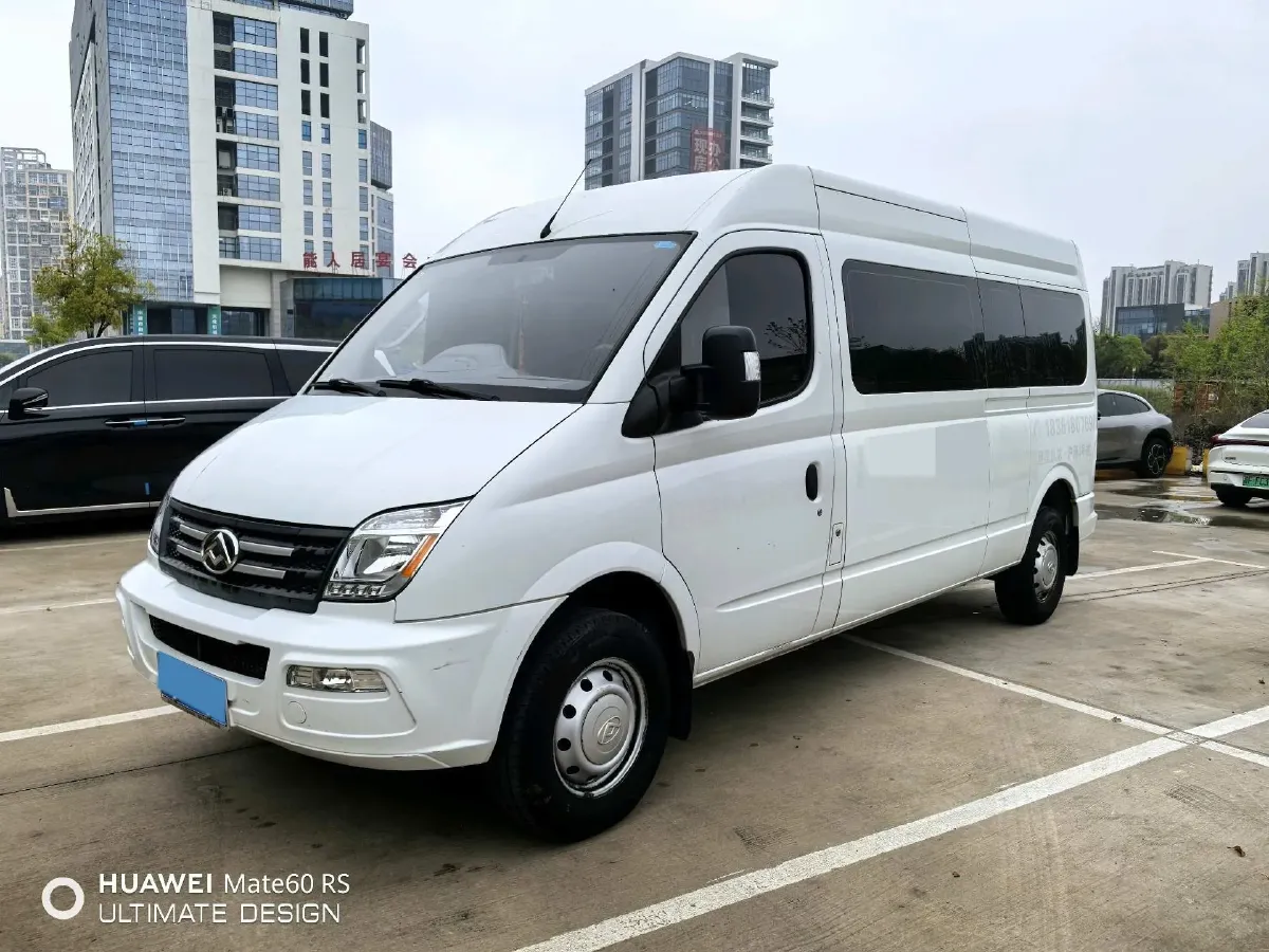 2021 MAXUS XinTu V80 2.0T 127HP L4 6MT,autocango,china used car exporter,china ev exporter,chinese used car exporter,chinese used ev exporter