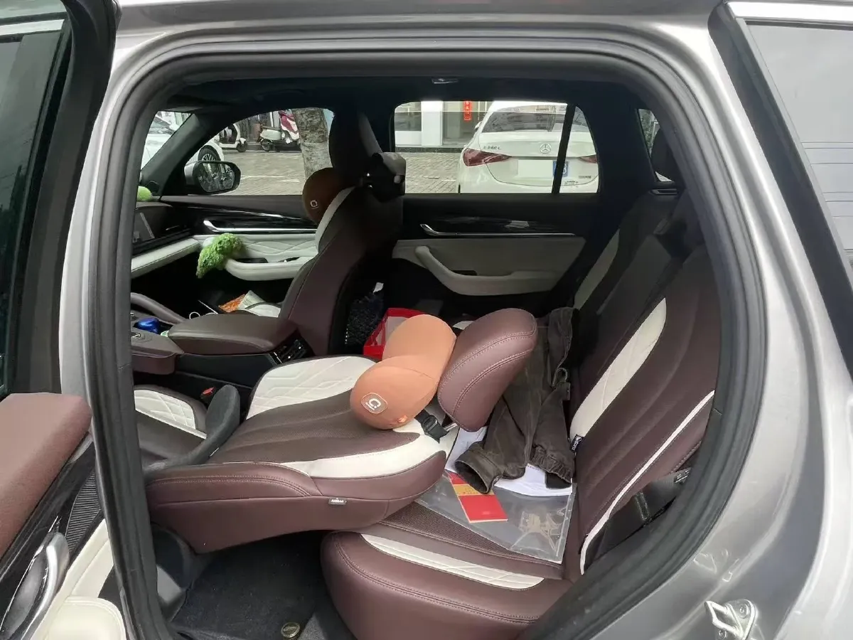 2023 Geely StarRay 2.0T 218HP L4 7DCT,autocango,china used car exporter,china ev exporter,chinese used car exporter,chinese used ev exporter