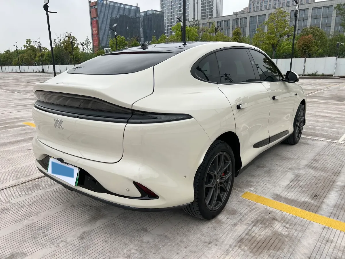 2023 IM LS6 BEV 71KWH,autocango,china used car exporter,china ev exporter,chinese used car exporter,chinese used ev exporter