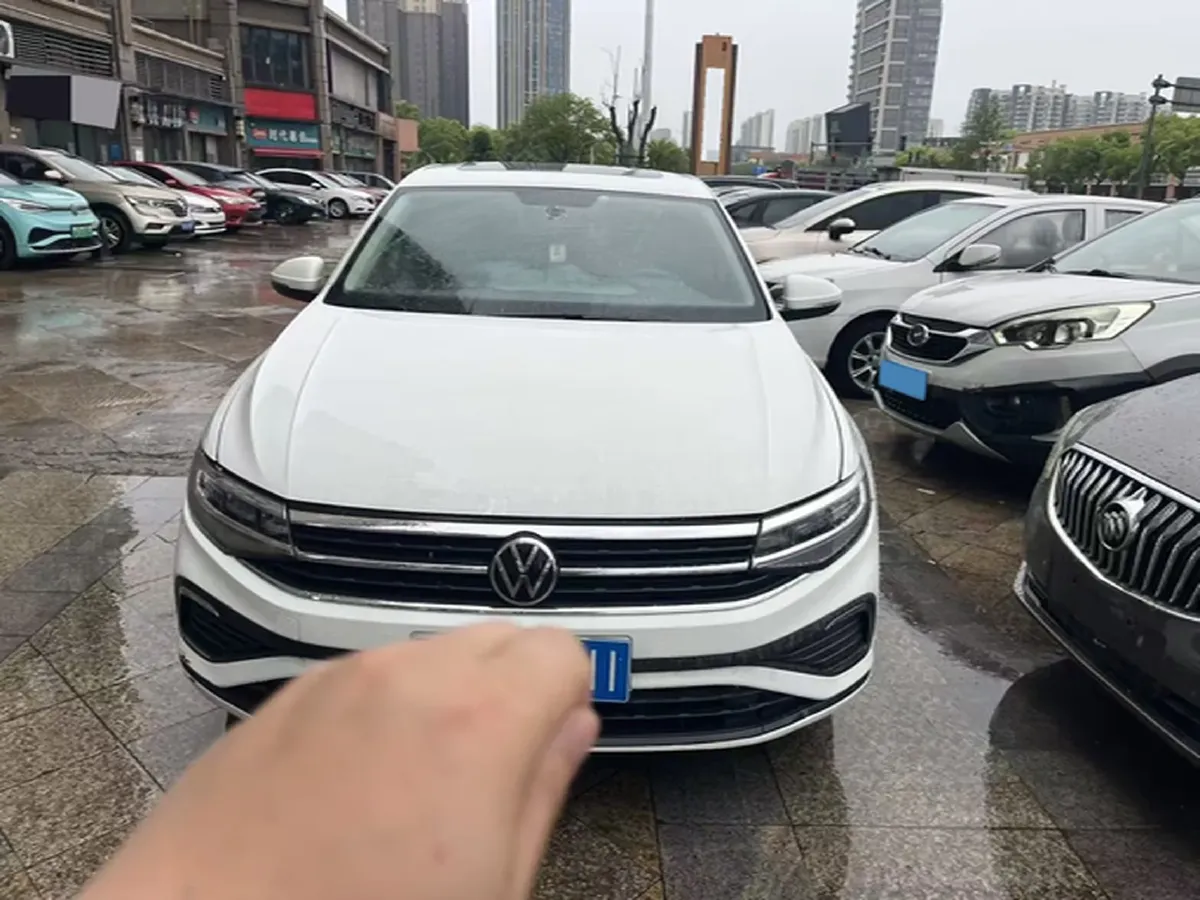 2023 Volkswagen Bora 1.5L 113HP L4 6AT,autocango,china used car exporter,china ev exporter,chinese used car exporter,chinese used ev exporter