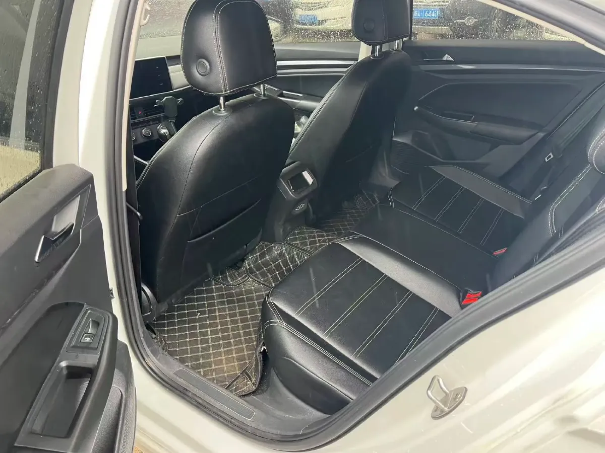 2023 Volkswagen Bora 1.5L 113HP L4 6AT,autocango,china used car exporter,china ev exporter,chinese used car exporter,chinese used ev exporter