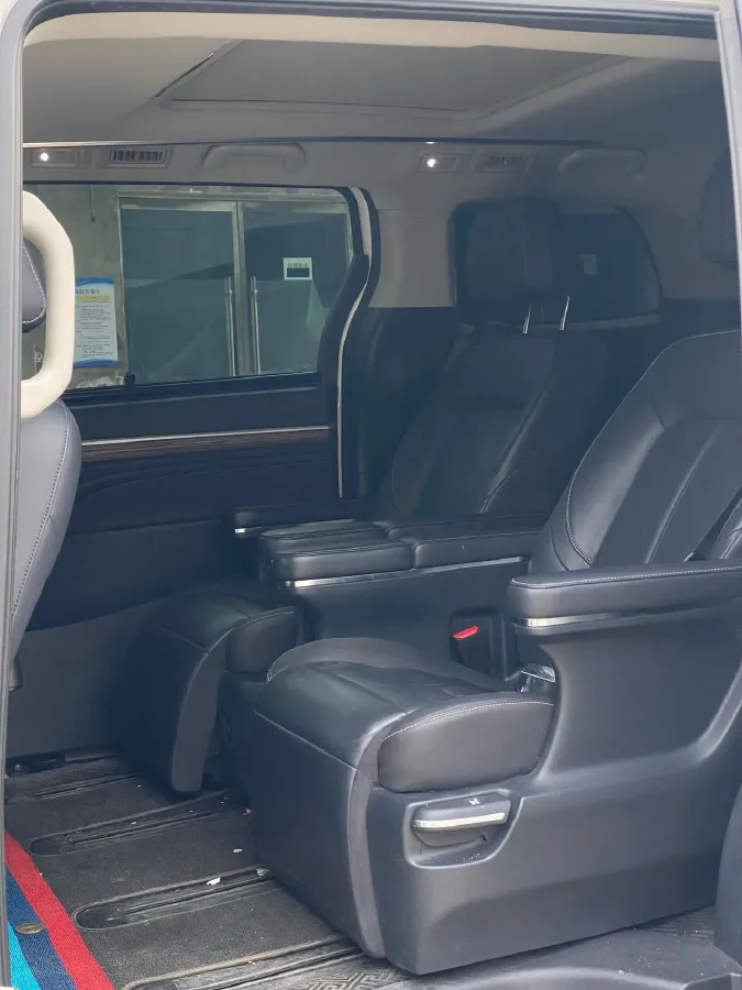 2021 GAC Trumpchi M8 2.0T 252HP L4 8AT,autocango,china used car exporter,china ev exporter,chinese used car exporter,chinese used ev exporter