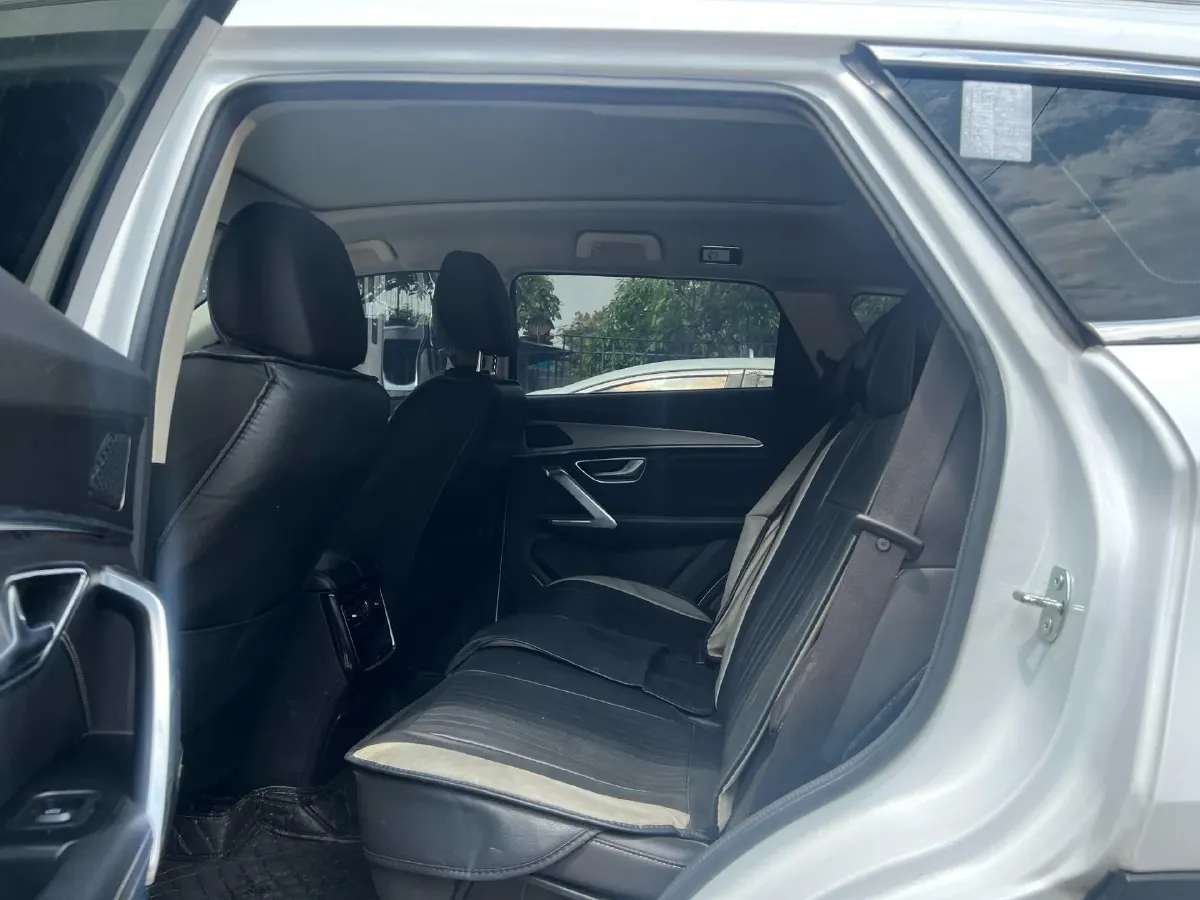 2021 Jetour X70 Plus 1.5T 156HP L4 6MT,autocango,china used car exporter,china ev exporter,chinese used car exporter,chinese used ev exporter