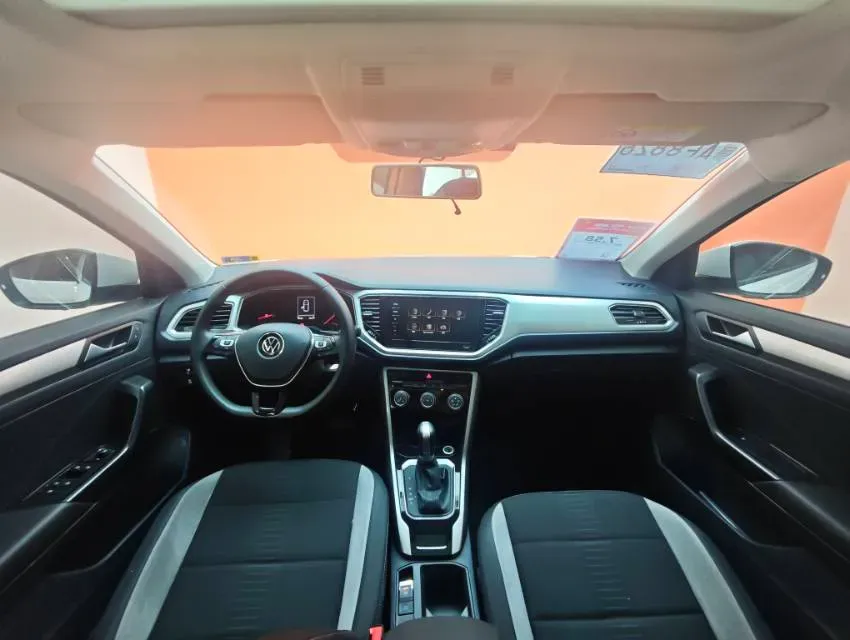 2021 Volkswagen T-Roc 1.4T 150HP L4 7DCT,autocango,china used car exporter,china ev exporter,chinese used car exporter,chinese used ev exporter