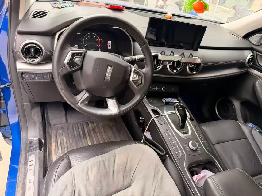 2021 WEY VV6 2.0T 227HP L4 7DCT,autocango,china used car exporter,china ev exporter,chinese used car exporter,chinese used ev exporter