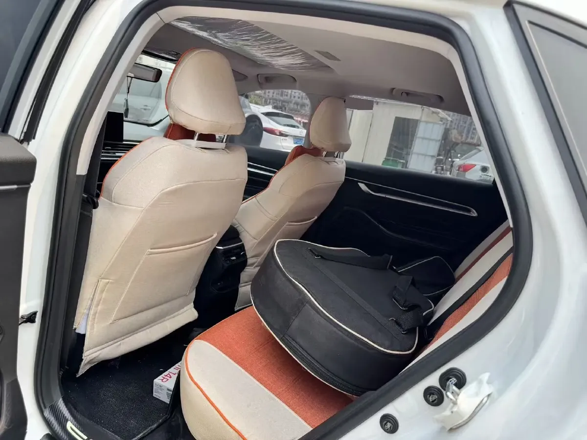 2023 Geely Emgrand 1.5L 127HP L4 CVT,autocango,china used car exporter,china ev exporter,chinese used car exporter,chinese used ev exporter