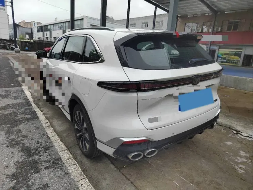 2025 ChangAn CS75 Plus 2.0T 233HP L4 8AT,autocango,china used car exporter,china ev exporter,chinese used car exporter,chinese used ev exporter