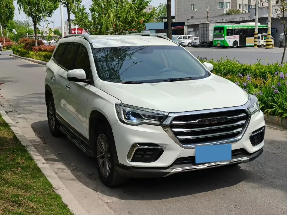 2019 ChangAn CS35 Plus 1.6L 128HP L4 6AT,autocango,china used car exporter,china ev exporter,chinese used car exporter,chinese used ev exporter