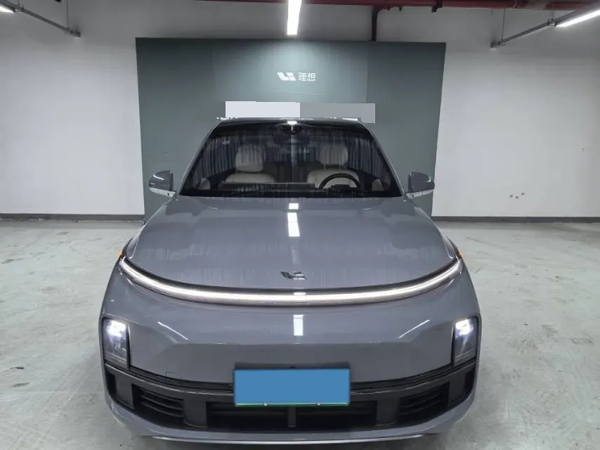 2025 Li L8 Range Extended 154HP REEV,autocango,china used car exporter,china ev exporter,chinese used car exporter,chinese used ev exporter