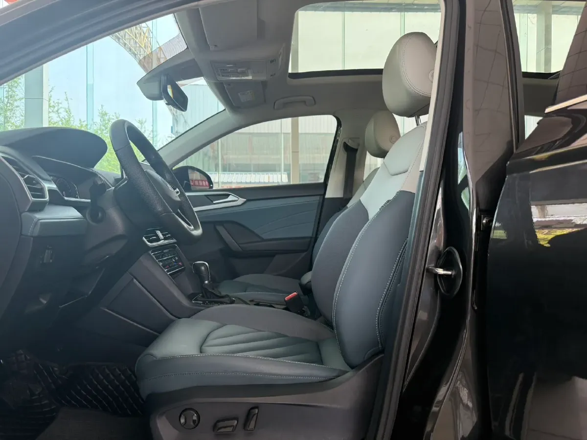 2023 Volkswagen Tharu 1.5T 160HP L4 7DCT,autocango,china used car exporter,china ev exporter,chinese used car exporter,chinese used ev exporter