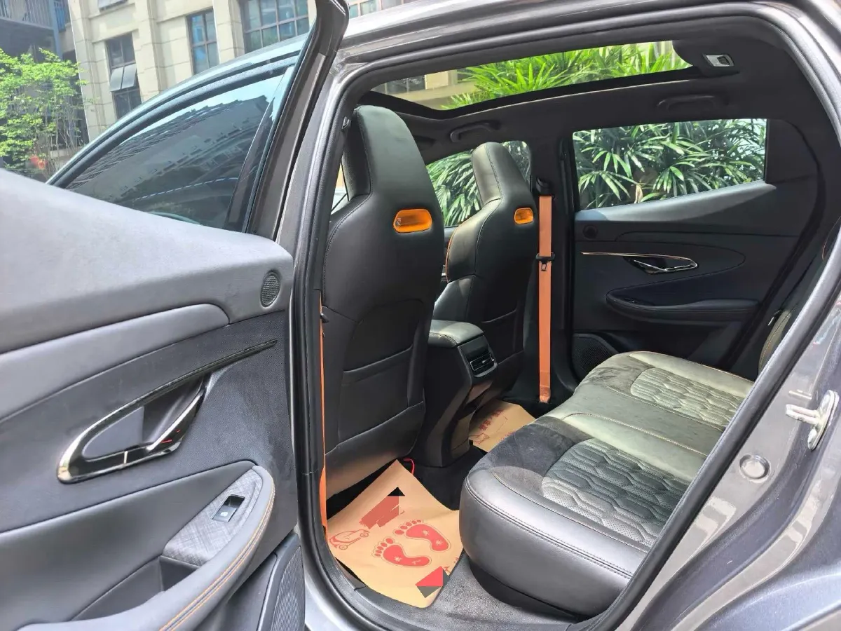 2021 ChangAn UNI-T 1.5T 180HP L4 7DCT,autocango,china used car exporter,china ev exporter,chinese used car exporter,chinese used ev exporter