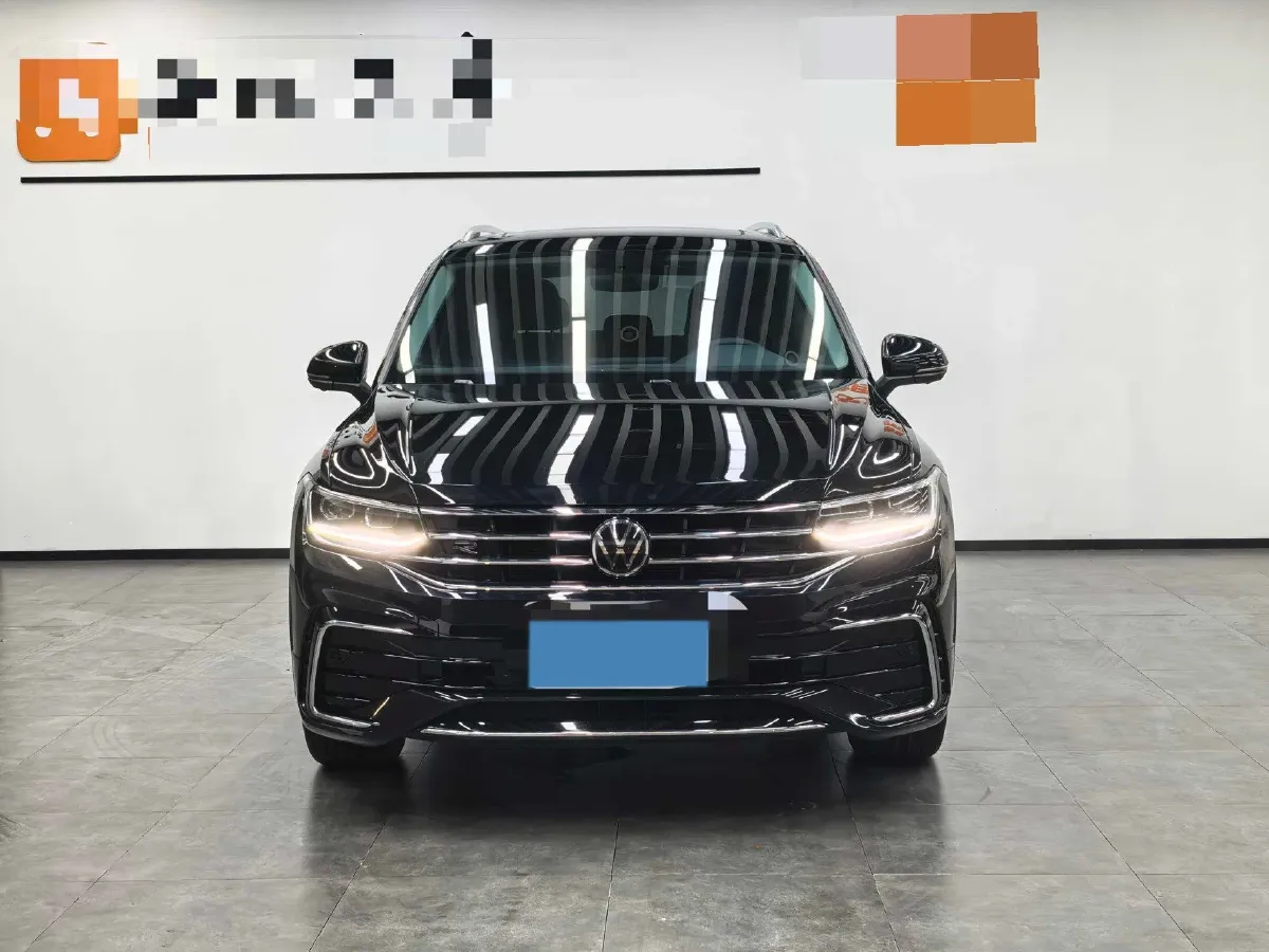 2025 Volkswagen Tiguan L 2.0T 186HP L4 7DCT,autocango,china used car exporter,china ev exporter,chinese used car exporter,chinese used ev exporter
