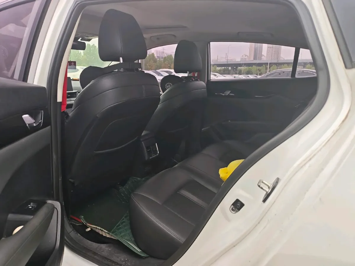 2020 DongFeng Aeolus YiXuan 1.5T 150HP L4 6DCT,autocango,china used car exporter,china ev exporter,chinese used car exporter,chinese used ev exporter