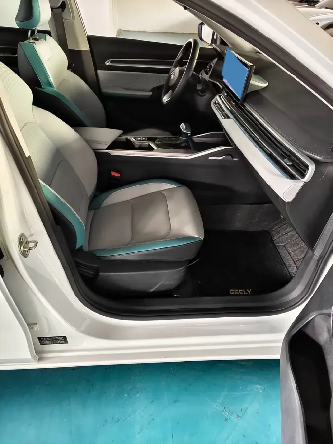 2023 Geely Emgrand 1.5L 127HP L4 CVT,autocango,china used car exporter,china ev exporter,chinese used car exporter,chinese used ev exporter