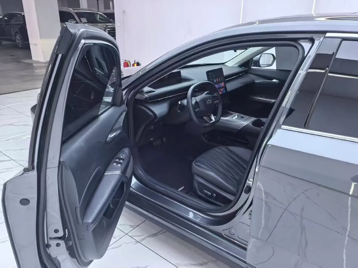 2024 ChangAn QiYuan A05 1.5L 110HP L4 E-CVT PHEV 9.07KWH,autocango,china used car exporter,china ev exporter,chinese used car exporter,chinese used ev exporter