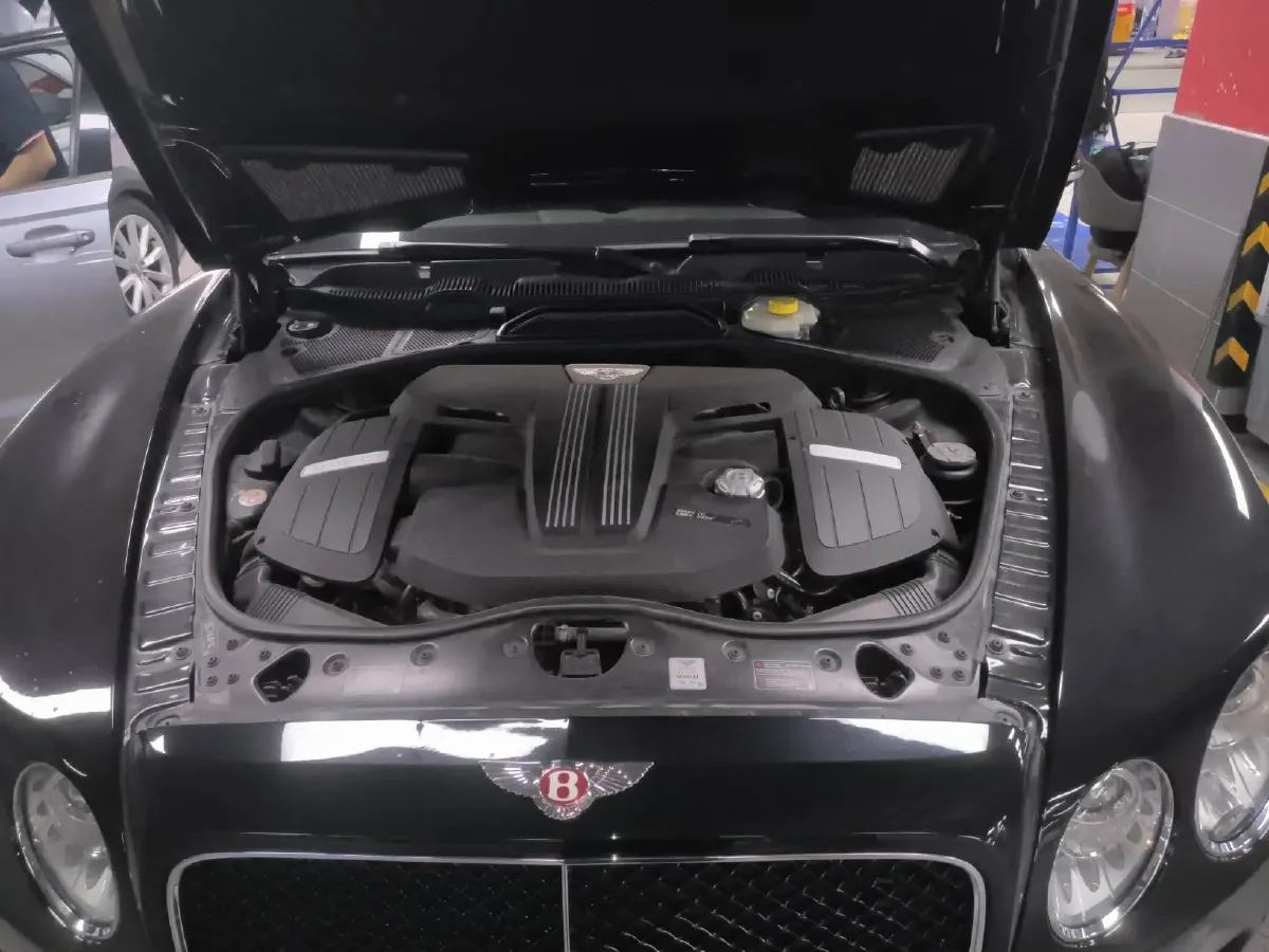 2017 Bentley Flying Spur 4.0T 528HP V8 8AT,autocango,china used car exporter,china ev exporter,chinese used car exporter,chinese used ev exporter