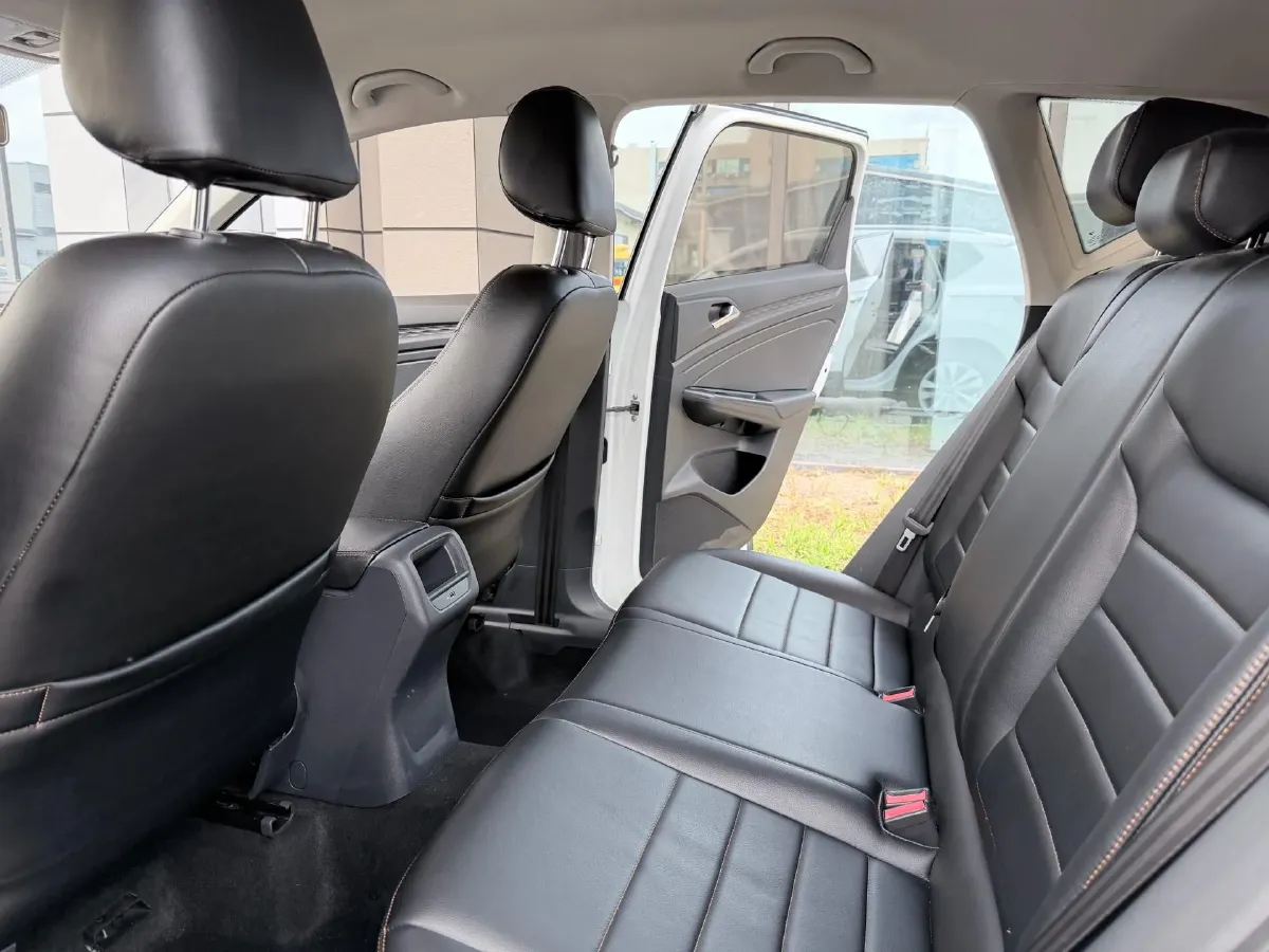 2021 Jetta VS5 1.4T 150HP L4 5MT,autocango,china used car exporter,china ev exporter,chinese used car exporter,chinese used ev exporter