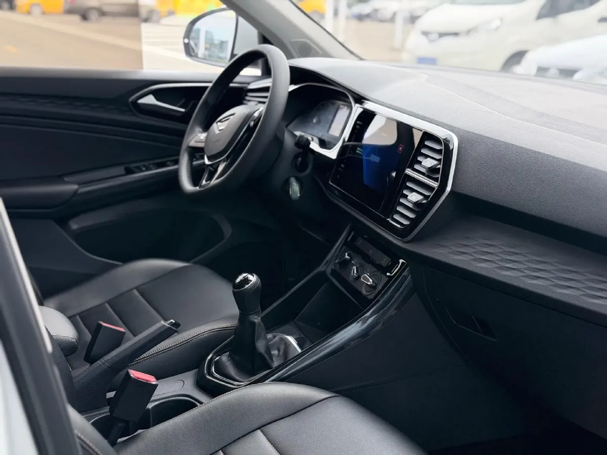 2021 Jetta VS5 1.4T 150HP L4 5MT,autocango,china used car exporter,china ev exporter,chinese used car exporter,chinese used ev exporter