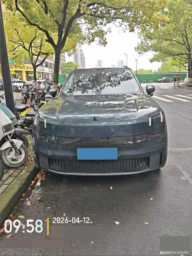 2025 LYNK&CO 900 2.0T 254HP L4 3DHT PHEV,autocango,china used car exporter,china ev exporter,chinese used car exporter,chinese used ev exporter