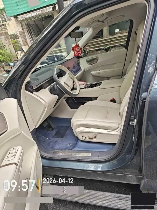 2025 LYNK&CO 900 2.0T 254HP L4 3DHT PHEV,autocango,china used car exporter,china ev exporter,chinese used car exporter,chinese used ev exporter