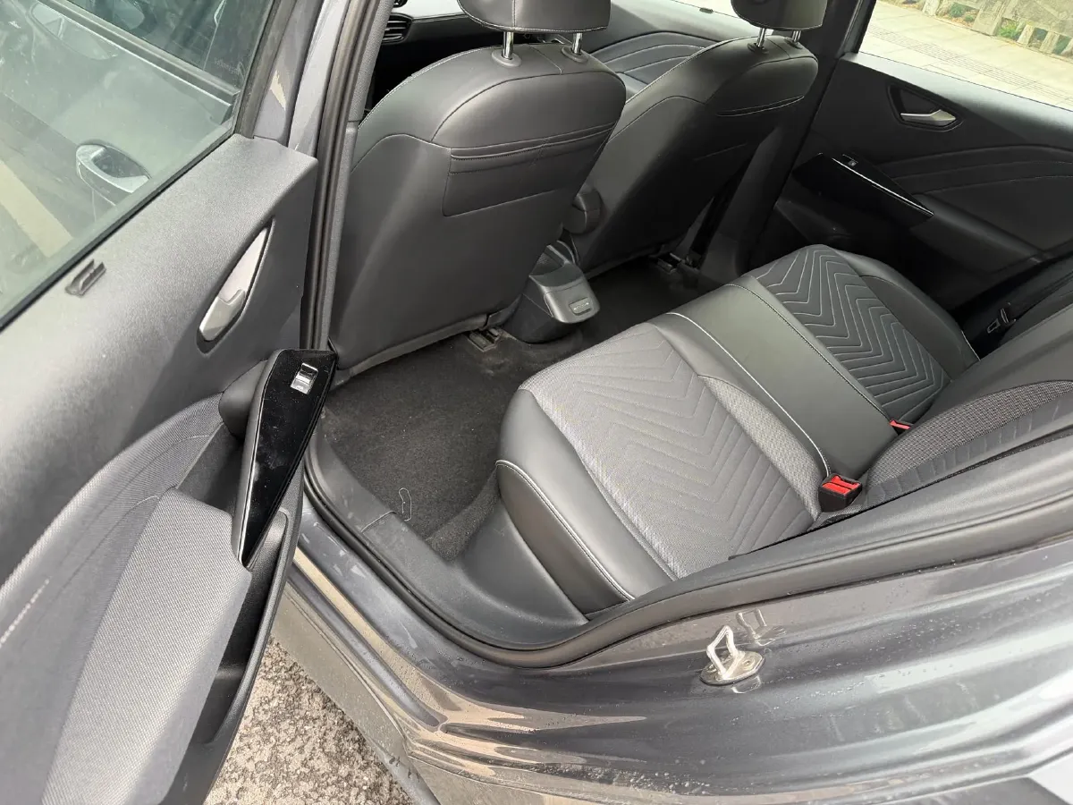 2024 Volkswagen ID.3 BEV 52.8KWH,autocango,china used car exporter,china ev exporter,chinese used car exporter,chinese used ev exporter