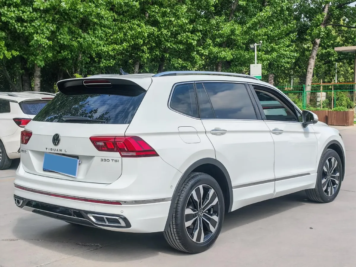 2024 Volkswagen Tiguan L 2.0T 186HP L4 7DCT,autocango,china used car exporter,china ev exporter,chinese used car exporter,chinese used ev exporter