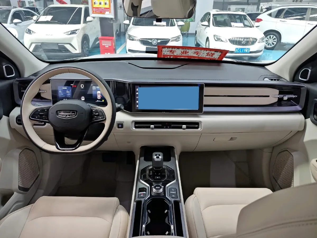 2023 Geely ICON 1.5T 181HP L4 7DCT,autocango,china used car exporter,china ev exporter,chinese used car exporter,chinese used ev exporter