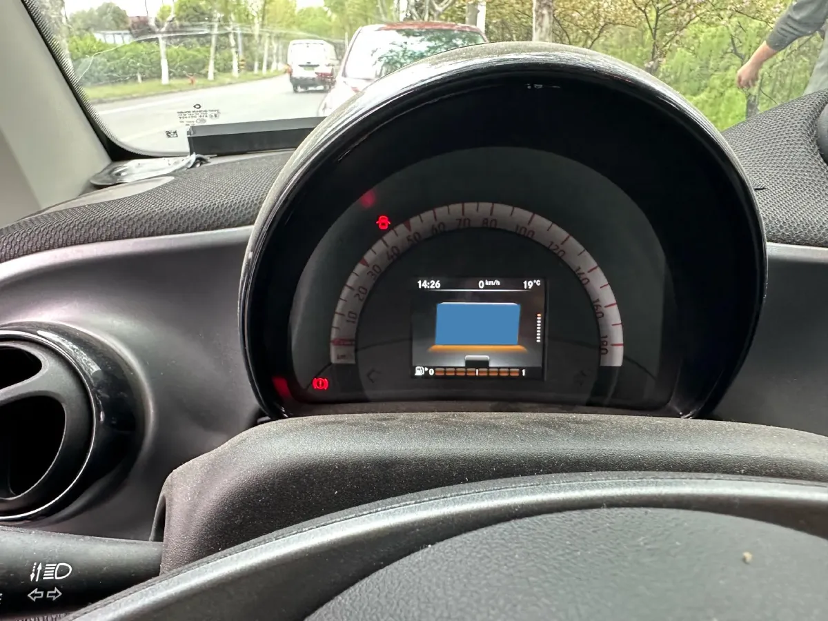 2015 Smart smart fortwo 1.0L 71HP L3 6DCT,autocango,china used car exporter,china ev exporter,chinese used car exporter,chinese used ev exporter