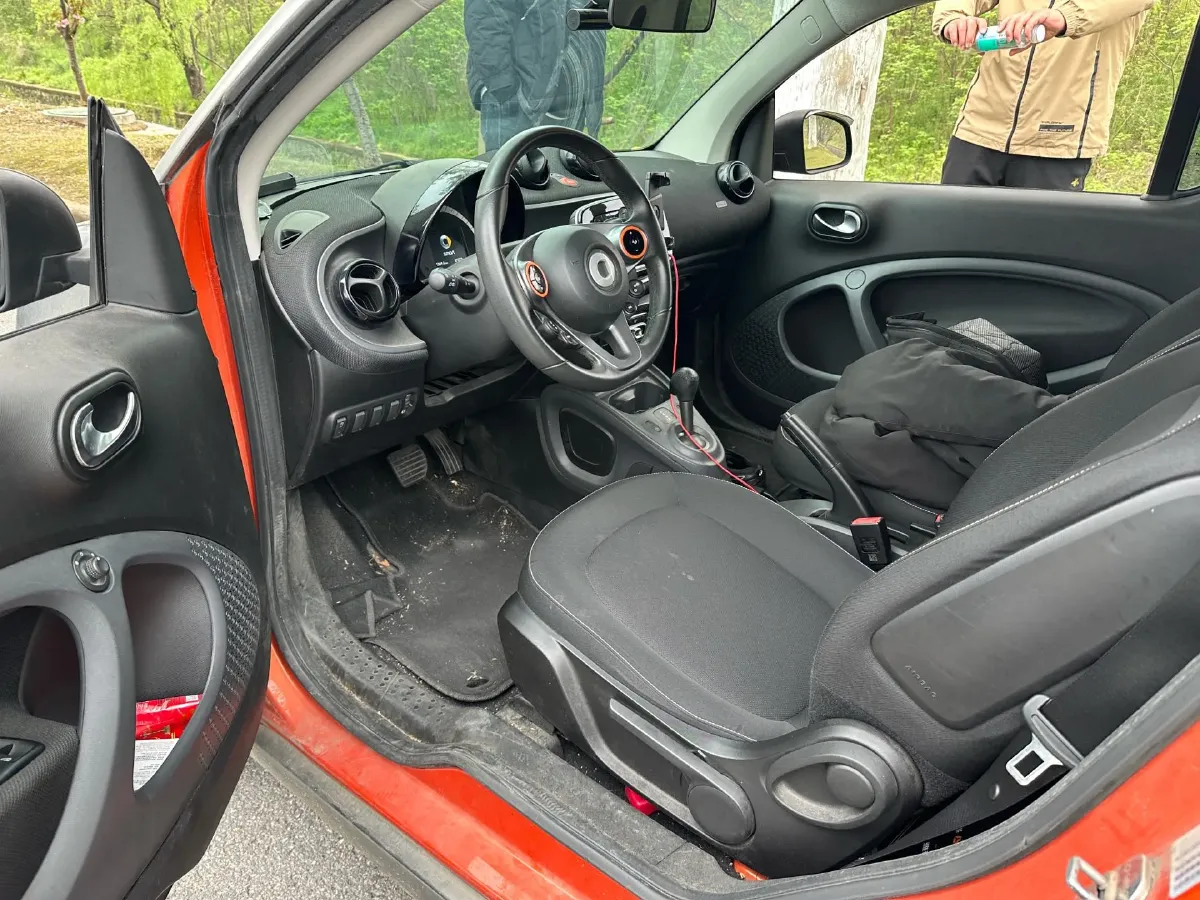 2015 Smart smart fortwo 1.0L 71HP L3 6DCT,autocango,china used car exporter,china ev exporter,chinese used car exporter,chinese used ev exporter