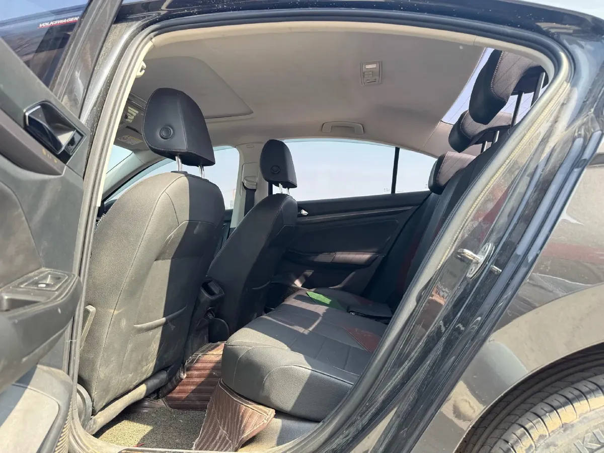 2019 Bestune T77 1.2T 143HP L4 7DCT,autocango,china used car exporter,china ev exporter,chinese used car exporter,chinese used ev exporter