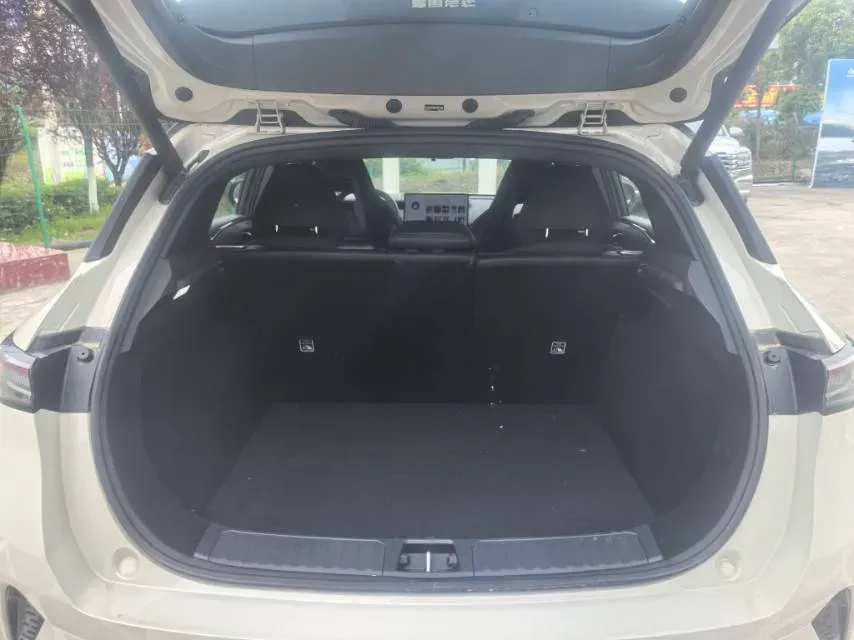 2025 LYNK&CO 06 1.5T 181HP L4 7DCT,autocango,china used car exporter,china ev exporter,chinese used car exporter,chinese used ev exporter