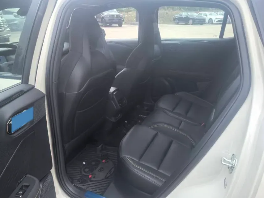 2025 LYNK&CO 06 1.5T 181HP L4 7DCT,autocango,china used car exporter,china ev exporter,chinese used car exporter,chinese used ev exporter