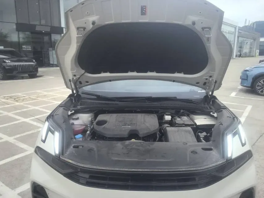 2025 LYNK&CO 06 1.5T 181HP L4 7DCT,autocango,china used car exporter,china ev exporter,chinese used car exporter,chinese used ev exporter