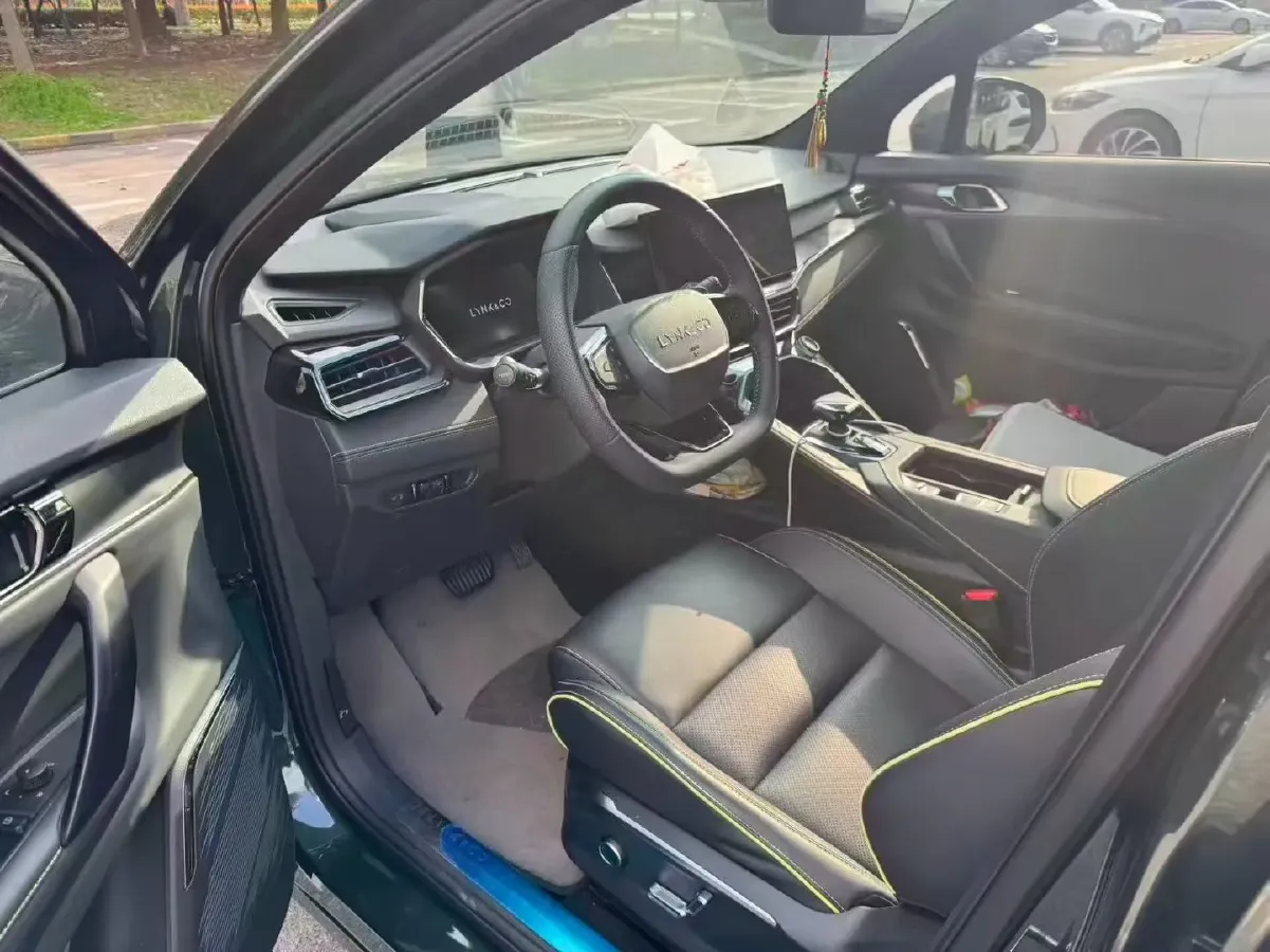 2023 LYNK&CO 03 1.5T 181HP L4 7DCT,autocango,china used car exporter,china ev exporter,chinese used car exporter,chinese used ev exporter