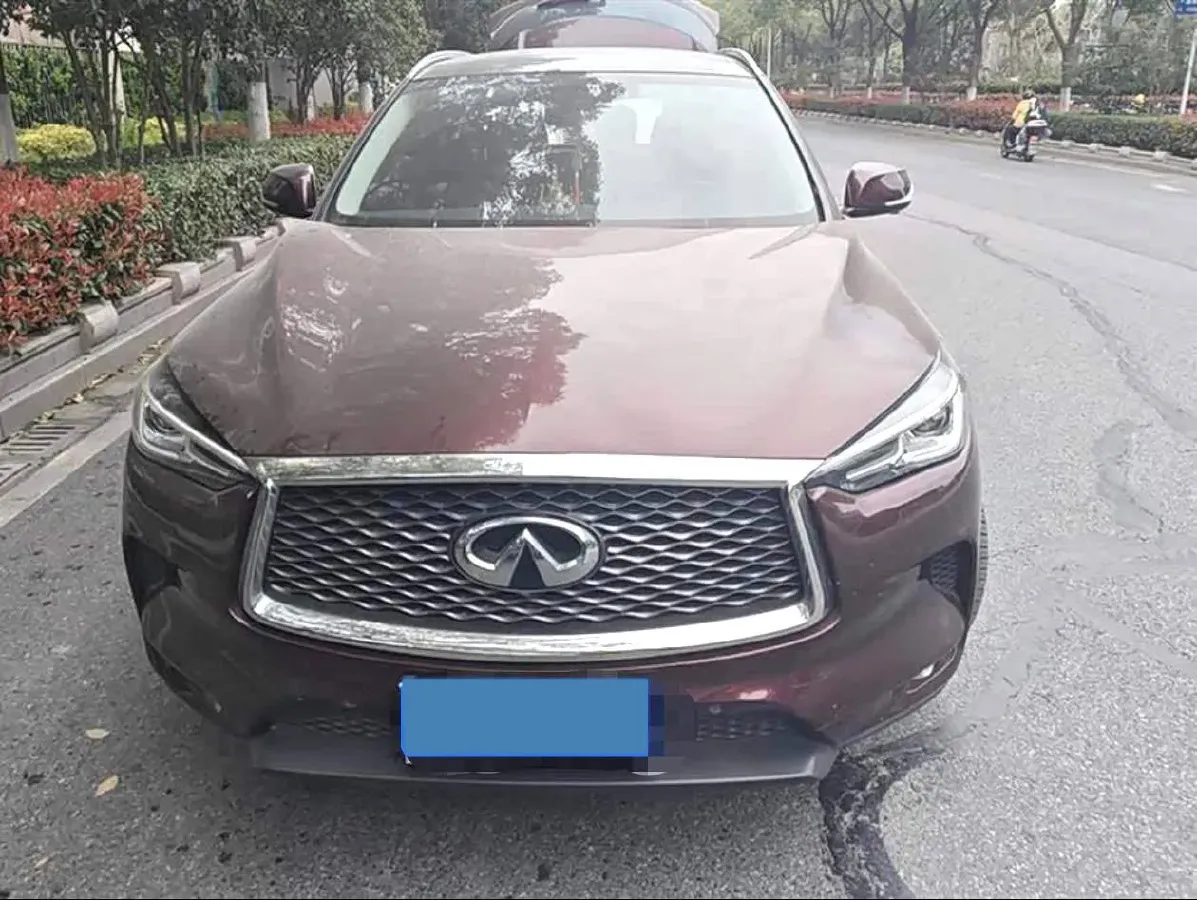 2018 Infiniti QX30 2.0T 211HP L4 7DCT,autocango,china used car exporter,china ev exporter,chinese used car exporter,chinese used ev exporter