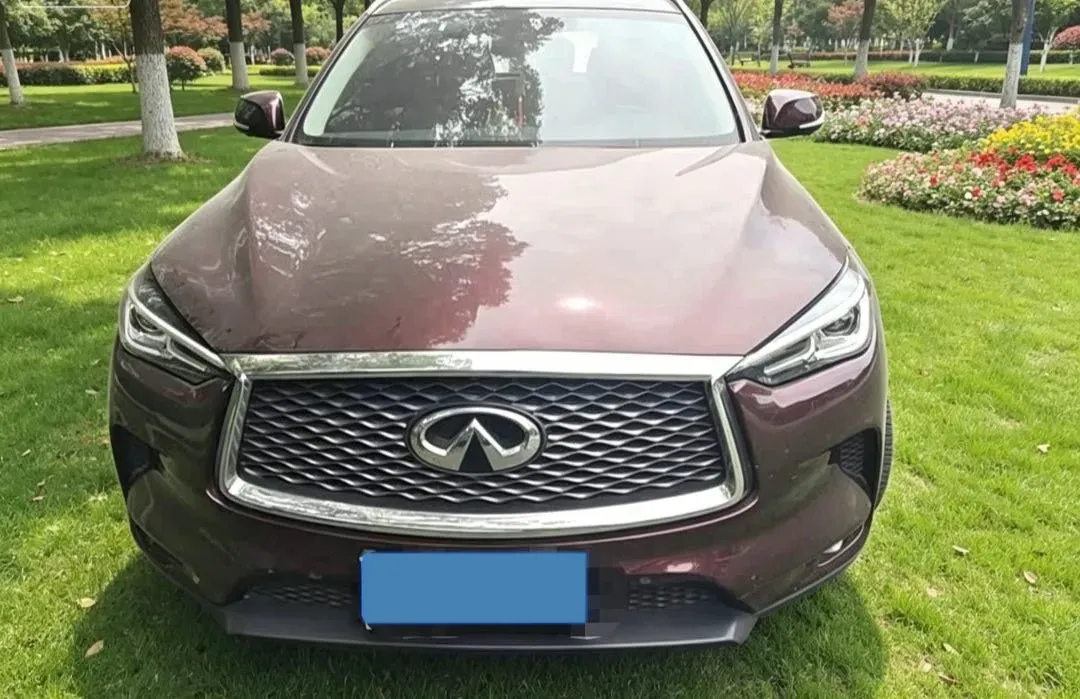 2018 Infiniti QX30 2.0T 211HP L4 7DCT,autocango,china used car exporter,china ev exporter,chinese used car exporter,chinese used ev exporter