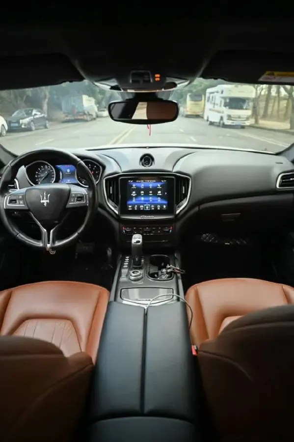 2019 Maserati Ghibli 3.0T 350HP V6 8AT,autocango,china used car exporter,china ev exporter,chinese used car exporter,chinese used ev exporter