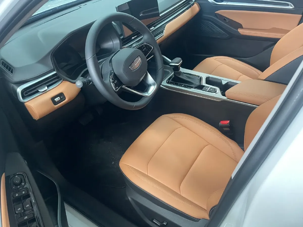 2025 Geely Emgrand 1.5L 127HP L4 CVT,autocango,china used car exporter,china ev exporter,chinese used car exporter,chinese used ev exporter