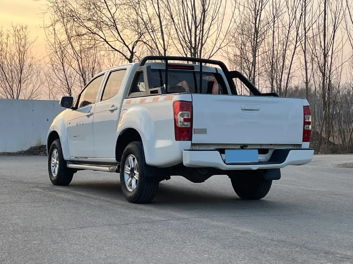 2018 Isuzu RE-MAX Jim 2.8T 116HP L4 5MT,autocango,china used car exporter,china ev exporter,chinese used car exporter,chinese used ev exporter
