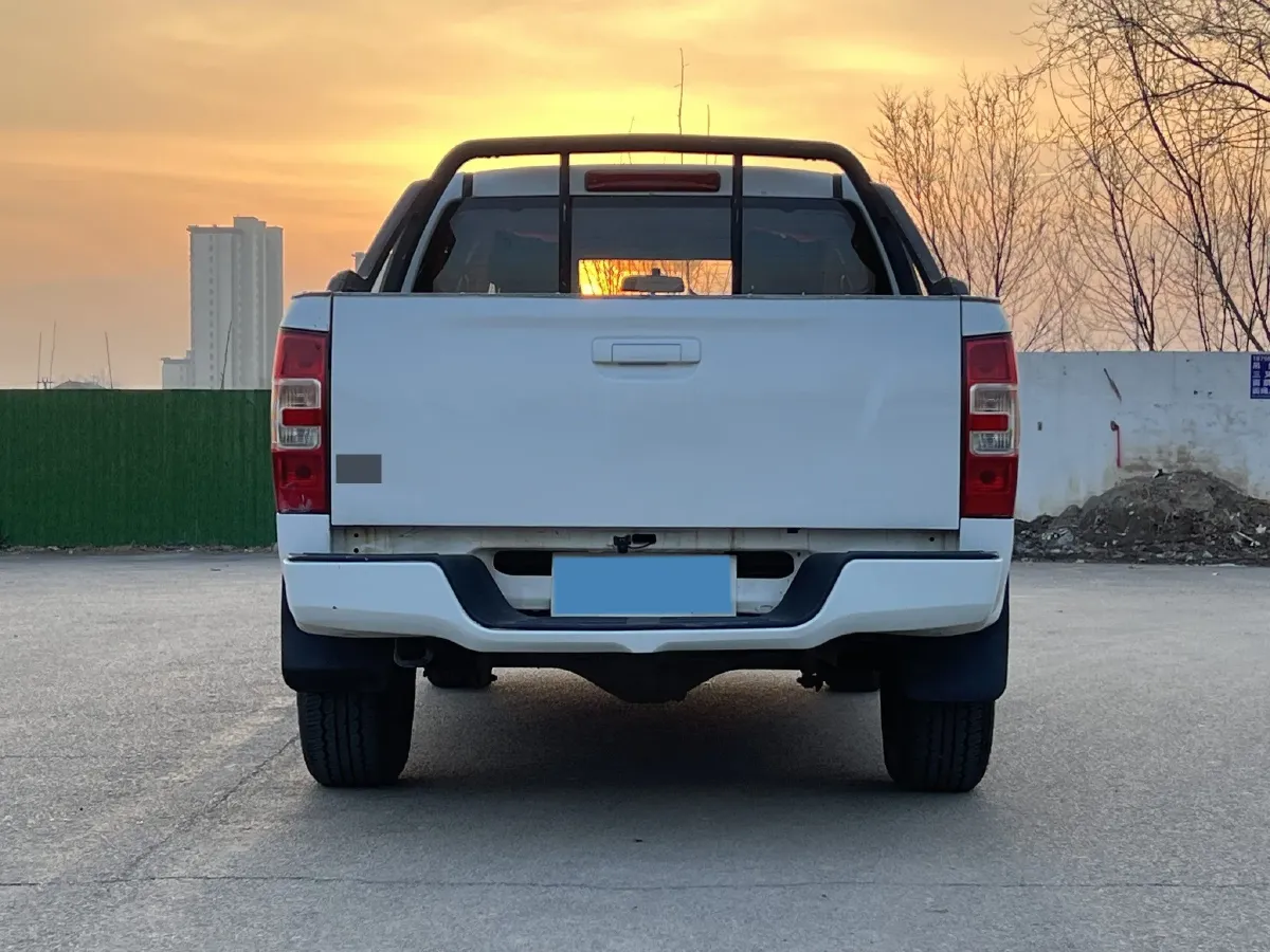 2018 Isuzu RE-MAX Jim 2.8T 116HP L4 5MT,autocango,china used car exporter,china ev exporter,chinese used car exporter,chinese used ev exporter