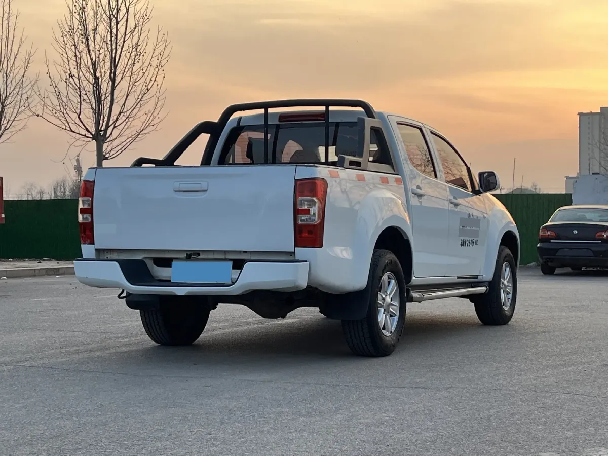 2018 Isuzu RE-MAX Jim 2.8T 116HP L4 5MT,autocango,china used car exporter,china ev exporter,chinese used car exporter,chinese used ev exporter
