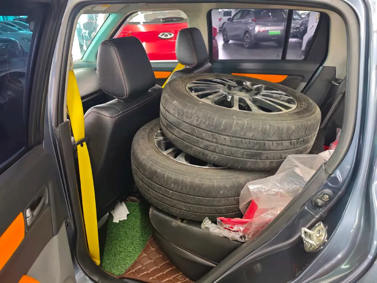 2016 Suzuki Swift 1.5L 103HP L4 4AT,autocango,china used car exporter,china ev exporter,chinese used car exporter,chinese used ev exporter