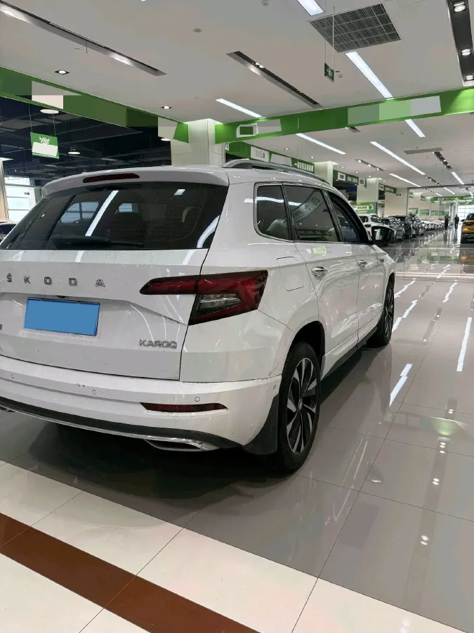 2023 Skoda Karoq 1.4T 150HP L4 7DCT,autocango,china used car exporter,china ev exporter,chinese used car exporter,chinese used ev exporter