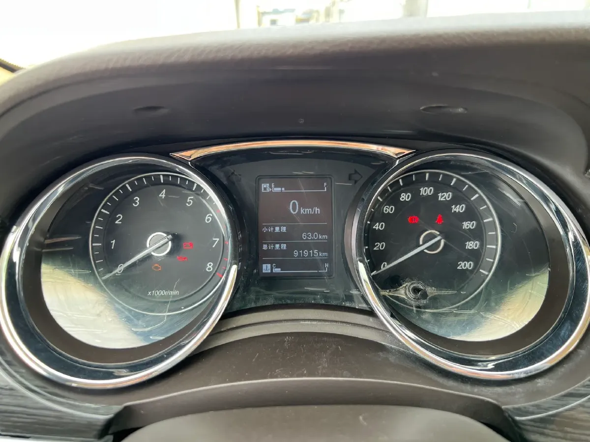 2016 BaoJun 560 1.5T 150HP L4 6MT,autocango,china used car exporter,china ev exporter,chinese used car exporter,chinese used ev exporter